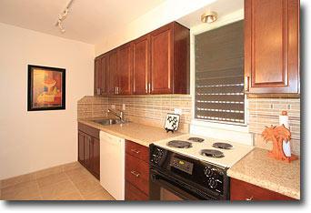 Maui Eldorado Vacation Rental H-204 Kitchen